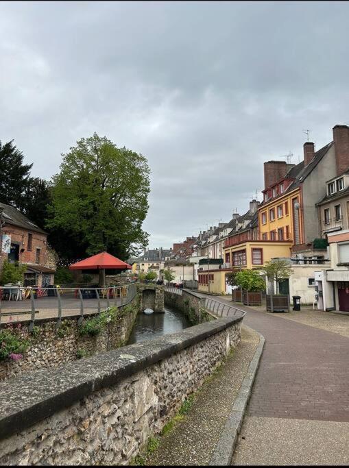 Apt Evreux 900M De La Gare Eksteriør billede
